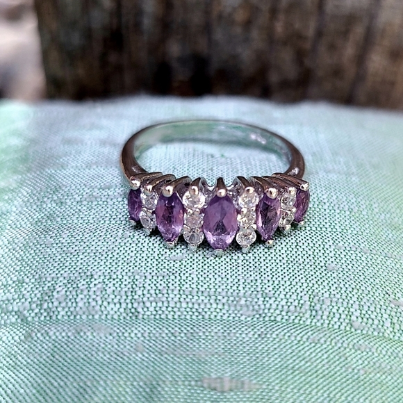 Sterling Silver Purple Marquise Amethyst Simulated Diamond Ring, Size 5.25 - Picture 1 of 8